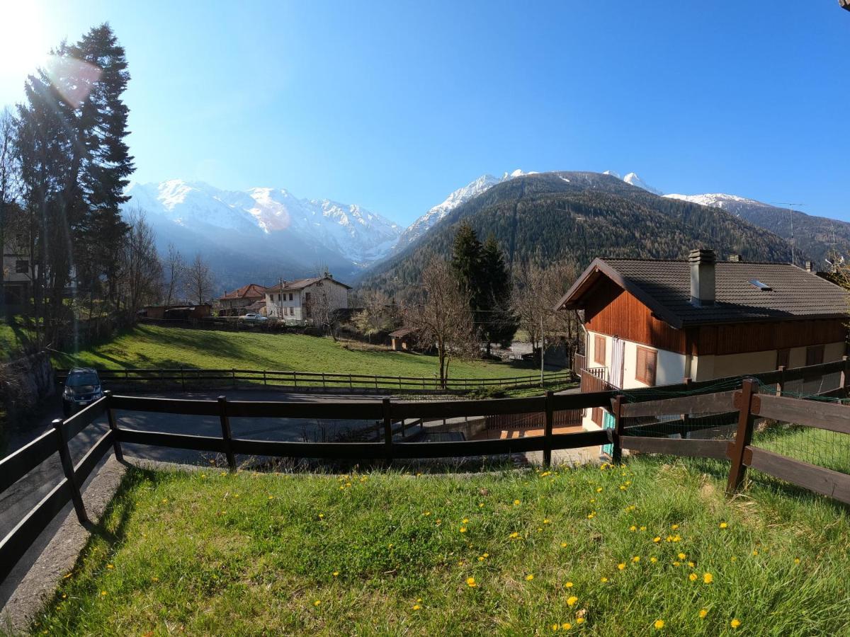 Appartamento Pian Di Neve เตมู ภายนอก รูปภาพ